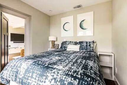 Santa Cruz Mountain Vineyard Villa - Cupertino, California