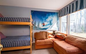 Warm and Welcoming Stratton Getaway - Stratton, Vermont