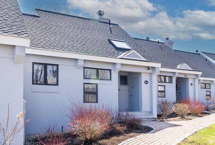 Warm and Welcoming Stratton Getaway - Stratton, Vermont