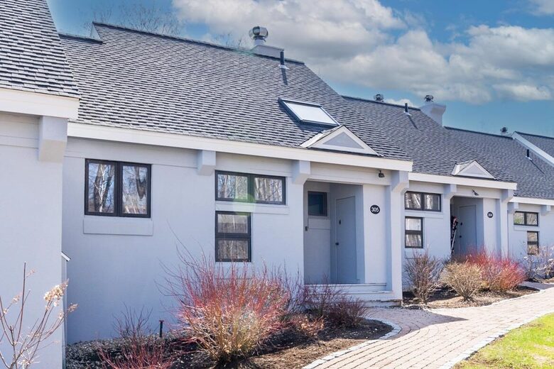 Warm and Welcoming Stratton Getaway - Stratton, Vermont