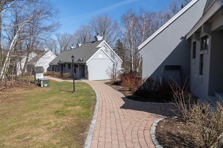 Warm and Welcoming Stratton Getaway - Stratton, Vermont