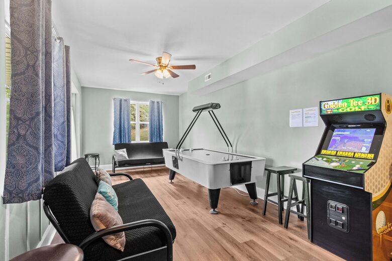 Lake Norman Family Retreat - Denver, North Carolina