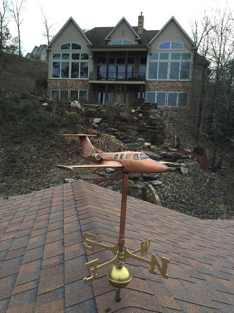 Seasonal Charm Water Front - Hot Springs, Arkansas