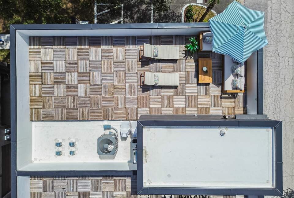 Skyline Terrace Retreat in Historic Ybor - Tampa, Florida