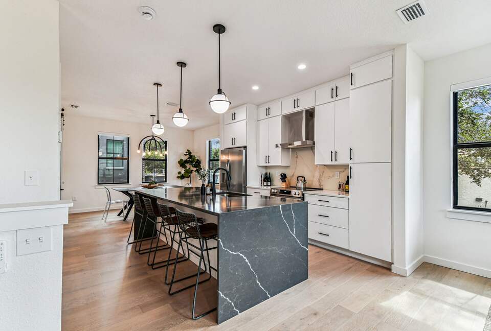 Skyline Terrace Retreat in Historic Ybor - Tampa, Florida