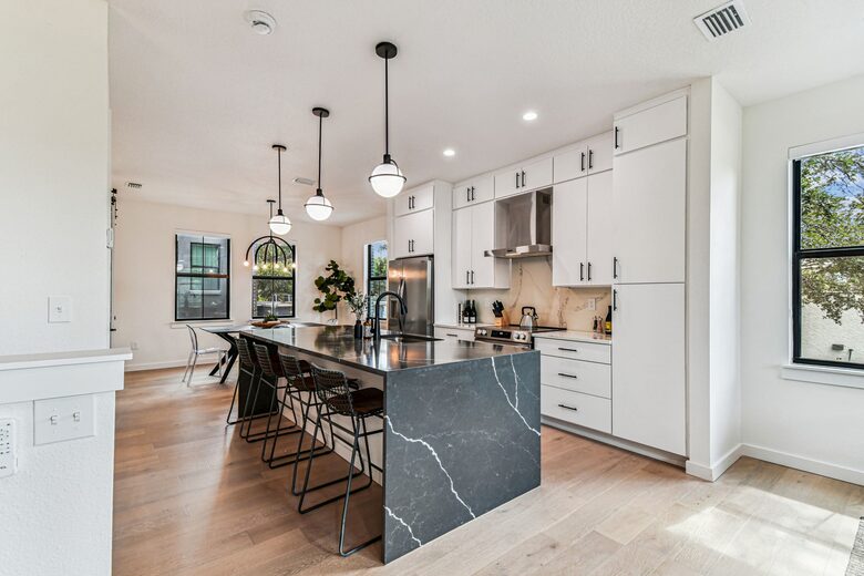 Skyline Terrace Retreat in Historic Ybor - Tampa, Florida