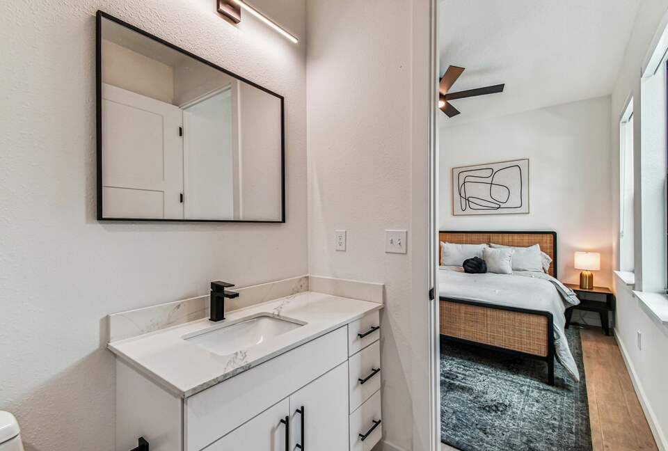 Skyline Terrace Retreat in Historic Ybor - Tampa, Florida