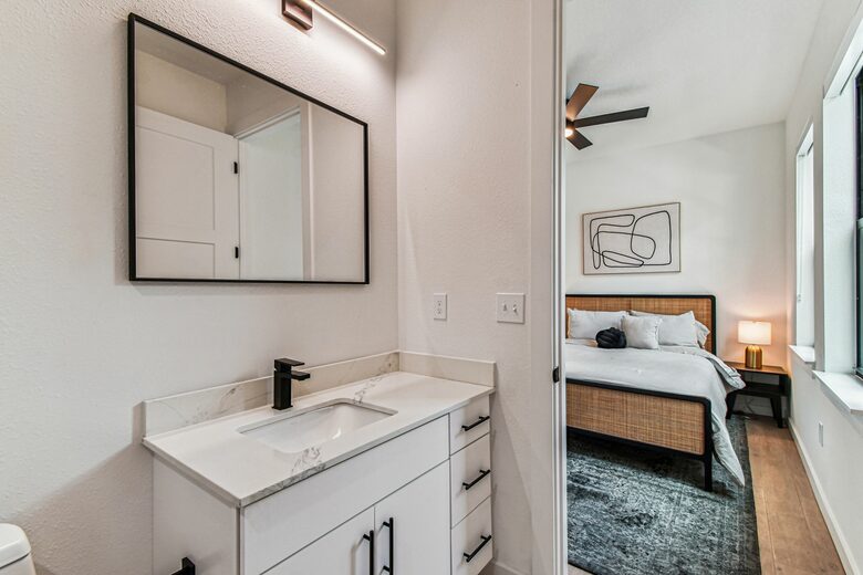 Skyline Terrace Retreat in Historic Ybor - Tampa, Florida