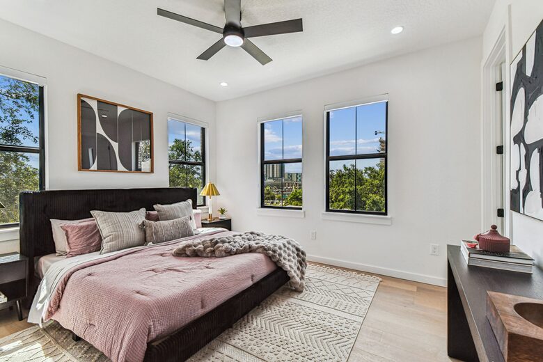 Skyline Terrace Retreat in Historic Ybor - Tampa, Florida