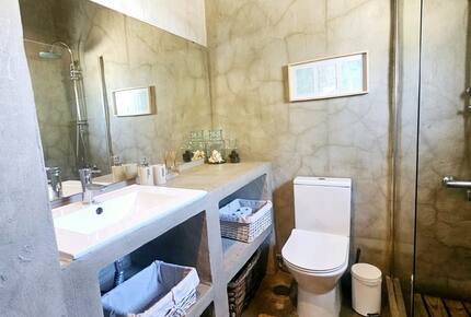 Sunlit Residence Steps from the Beach in Carvalhal - Carvalhal, Portugal