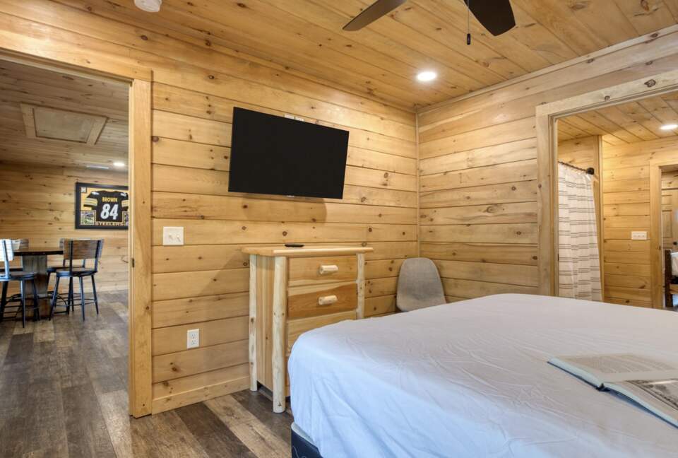 Mountain Serenity in Sevierville - Sevierville, Tennessee