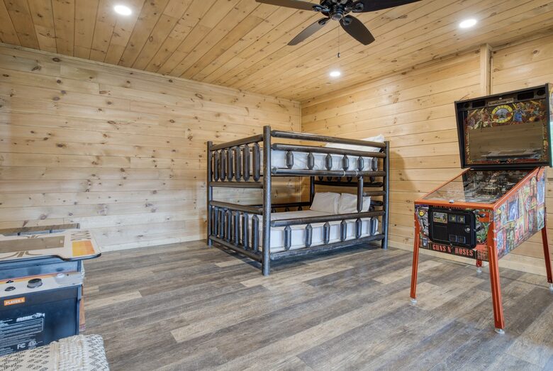 Mountain Serenity in Sevierville - Sevierville, Tennessee