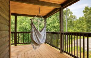 Mountain Serenity in Sevierville - Sevierville, Tennessee