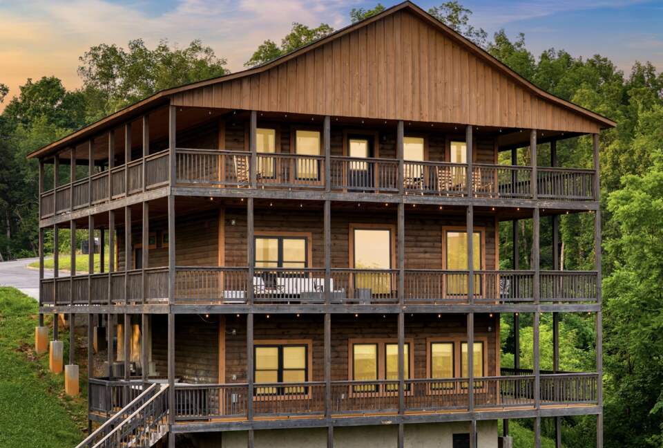 Mountain Serenity in Sevierville - Sevierville, Tennessee