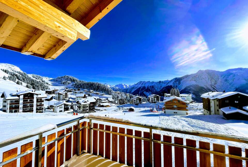 Modern Apartment in Chalet with Panoramic Mountain Views - Riederalp, Switzerland
