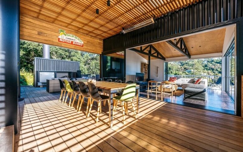 Palm Beach Island Retreat with Scenic Views - Waiheke Island, New Zealand