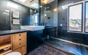 Palm Beach Island Retreat with Scenic Views - Waiheke Island, New Zealand