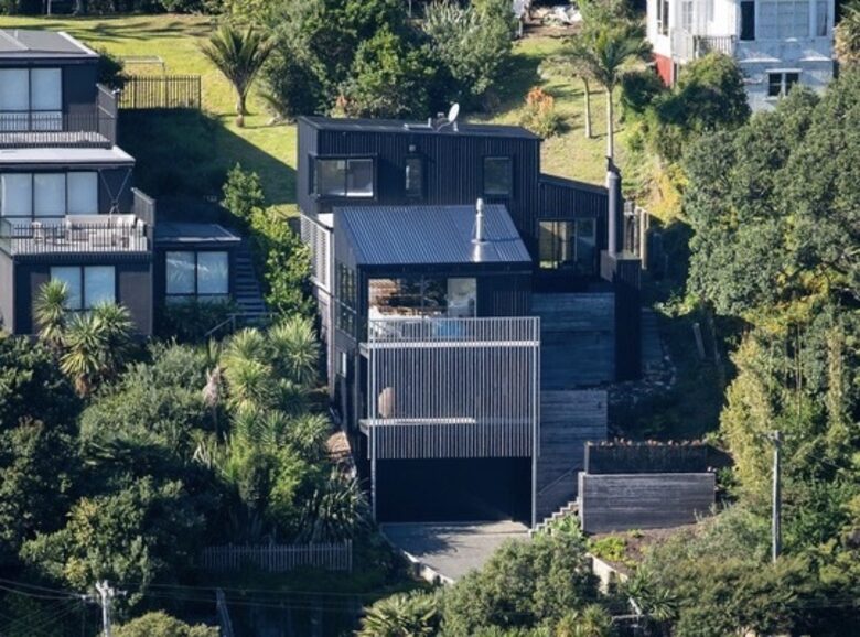 Palm Beach Island Retreat with Scenic Views - Waiheke Island, New Zealand