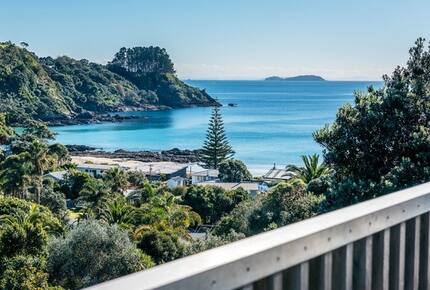 Palm Beach Island Retreat with Scenic Views - Waiheke Island, New Zealand