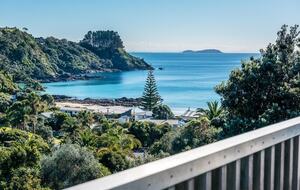 Palm Beach Island Retreat with Scenic Views - Waiheke Island, New Zealand