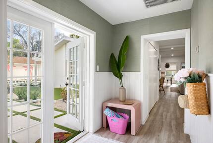 Charming Vero Beach Escape with Pool and Outdoor Living - Vero Beach, Florida