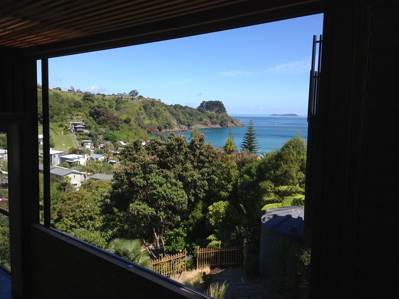 Palm Beach Island Retreat with Scenic Views - Waiheke Island, New Zealand