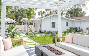 Charming Vero Beach Escape with Pool and Outdoor Living - Vero Beach, Florida