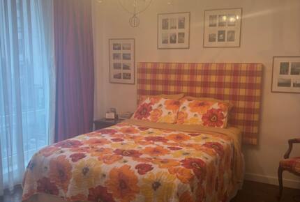 Walnut & Glass Urban Haven - New York City, New York