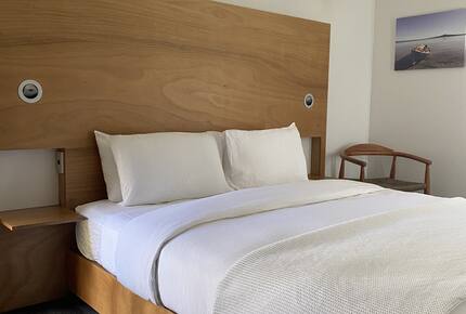 Palm Beach Island Retreat with Scenic Views - Waiheke Island, New Zealand