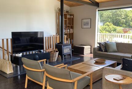 Palm Beach Island Retreat with Scenic Views - Waiheke Island, New Zealand