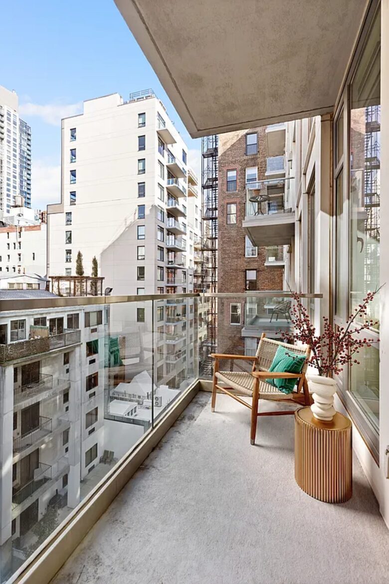 Walnut & Glass Urban Haven - New York City, New York