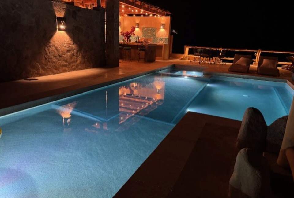 Beautiful Beachfront Hacienda - Baja California Sur, Mexico