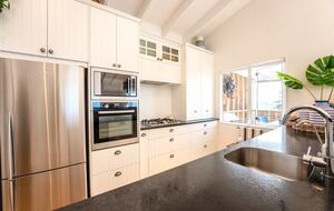 Tranquil Waiheke Getaway - Waiheke Island, New Zealand