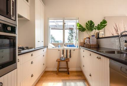 Tranquil Waiheke Getaway - Waiheke Island, New Zealand