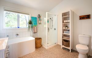 Tranquil Waiheke Getaway - Waiheke Island, New Zealand