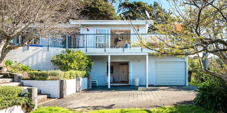 Tranquil Waiheke Getaway - Waiheke Island, New Zealand