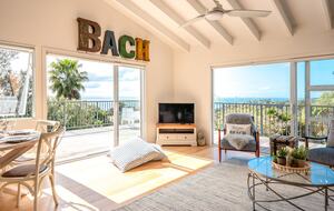 Tranquil Waiheke Getaway - Waiheke Island, New Zealand