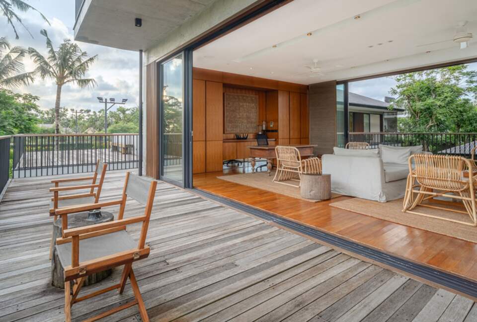 Modern Balinese Masterpiece by the Sea - Kabupaten Badung, Indonesia