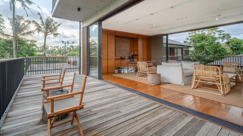 Modern Balinese Masterpiece by the Sea - Kabupaten Badung, Indonesia