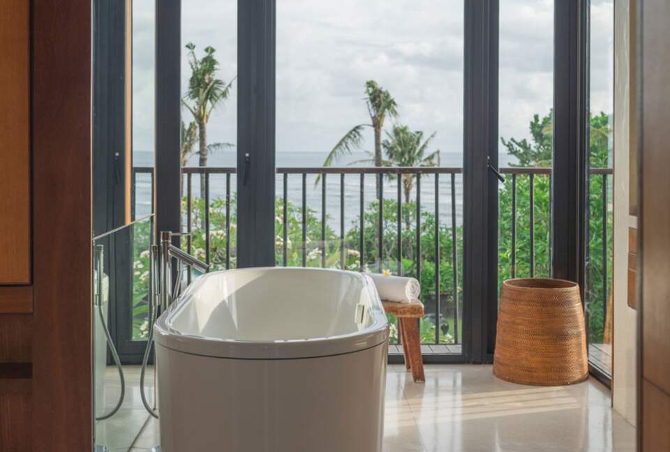 Modern Balinese Masterpiece by the Sea - Kabupaten Badung, Indonesia