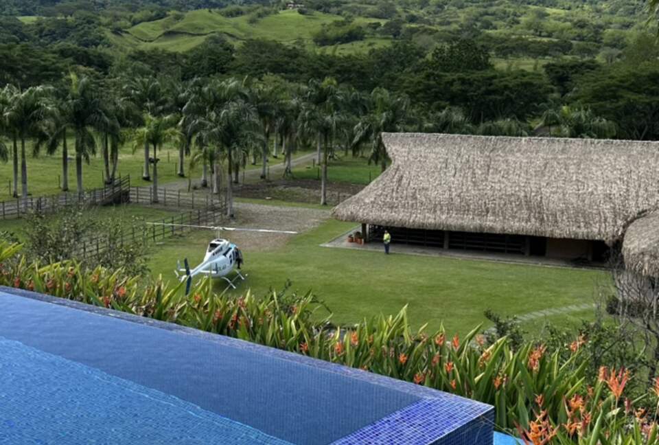 Luxury Jungle Haven with Infinity Views - Amaga, Colombia