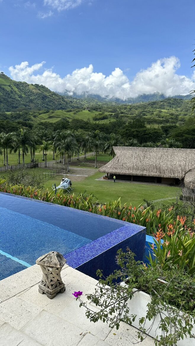 Luxury Jungle Haven with Infinity Views - Amaga, Colombia