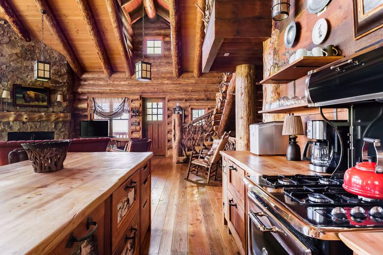 Handcrafted Log Home on 70 Acres in the Colorado Mountains - Gypsum, Colorado