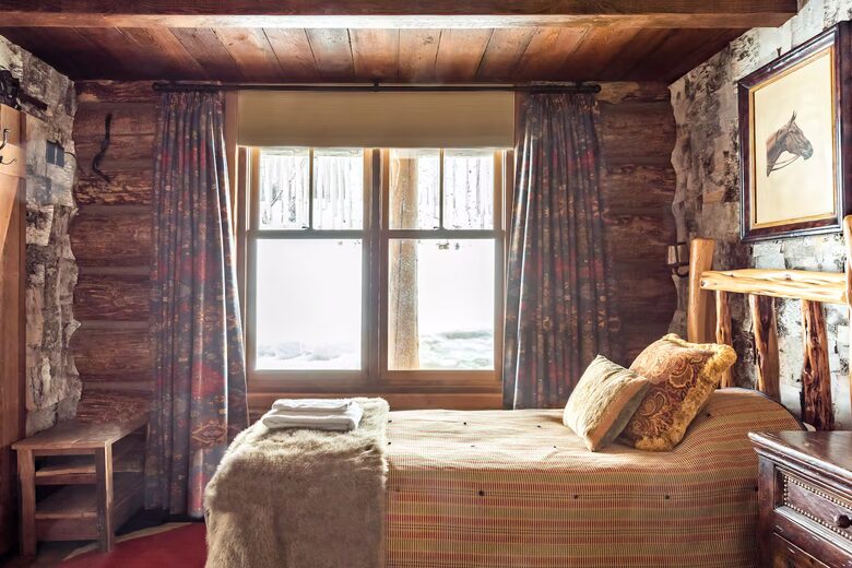 Handcrafted Log Home on 70 Acres in the Colorado Mountains - Gypsum, Colorado