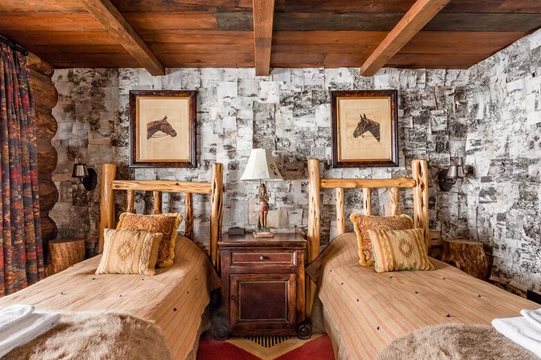 Handcrafted Log Home on 70 Acres in the Colorado Mountains - Gypsum, Colorado