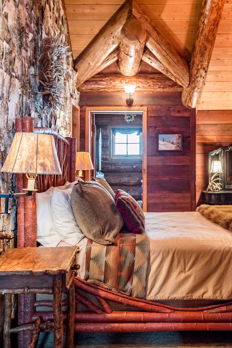 Handcrafted Log Home on 70 Acres in the Colorado Mountains - Gypsum, Colorado