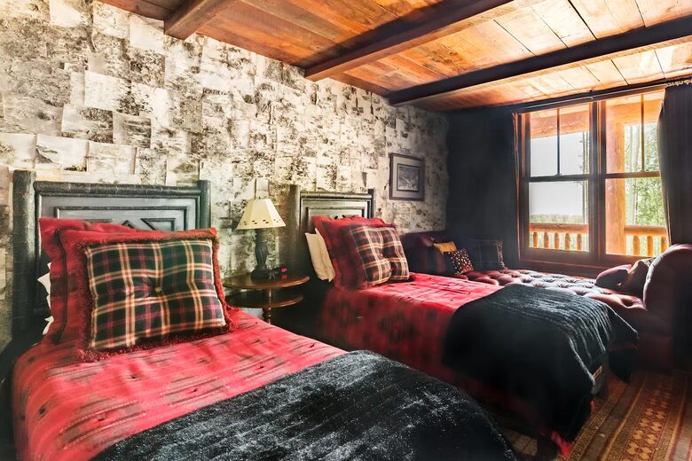 Handcrafted Log Home on 70 Acres in the Colorado Mountains - Gypsum, Colorado