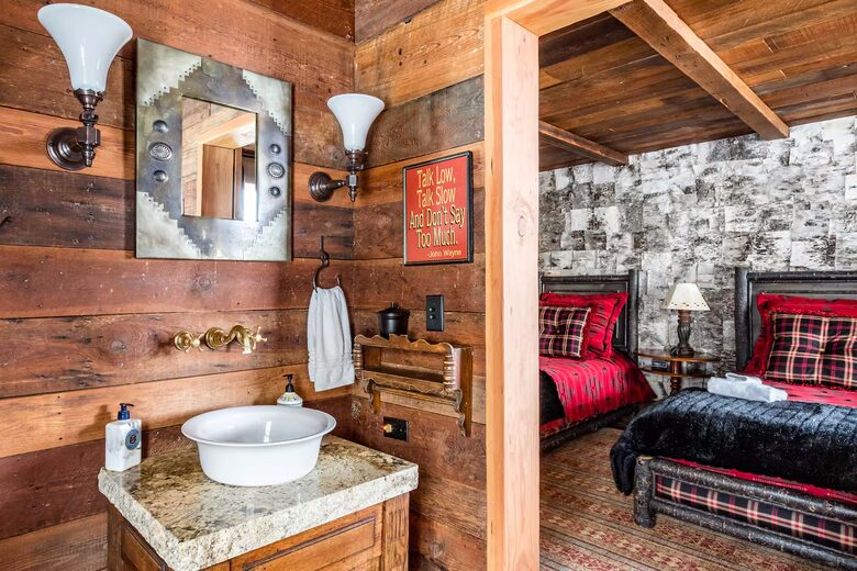 Handcrafted Log Home on 70 Acres in the Colorado Mountains - Gypsum, Colorado