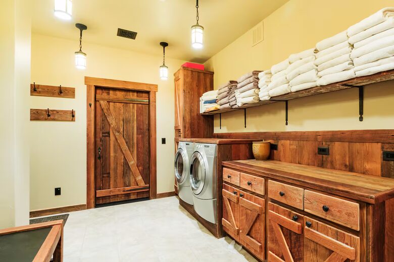 Handcrafted Log Home on 70 Acres in the Colorado Mountains - Gypsum, Colorado