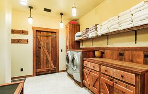 Handcrafted Log Home on 70 Acres in the Colorado Mountains - Gypsum, Colorado